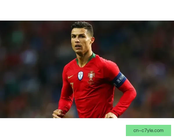 自信大心脏与跳舞热情并存的C罗