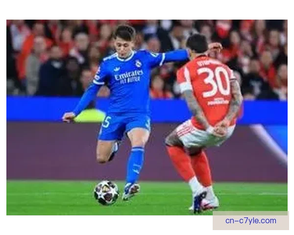 穆帅曝维尼修斯两套说辞引争议